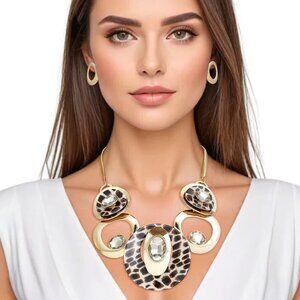 Gold Leopard Circular Bib Necklace Set